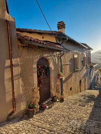 Casa con corte interna