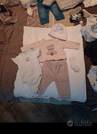 Completo neonato+ cappellino+calzini
