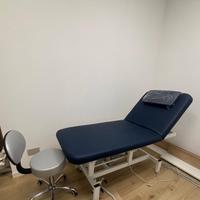 Lettino massaggio elettrico + sgabello