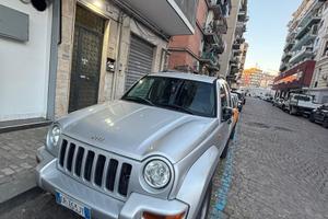 Jeep cherochee