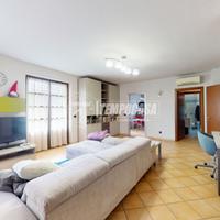 QUADRILOCALE CON TRIPLA ESPOSIZIONE EBOX AUTO-CORS