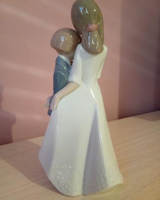 statuina Nao by Lladro "Amore Fraterno" 1568  2005