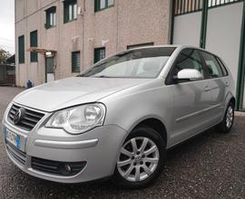 Volkswagen Polo 1.2 BENZINA NEOPATENTATI 2009