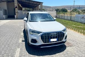 Audi Q3 TDI business advanced