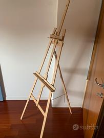 Cavalletto in legno espositivo