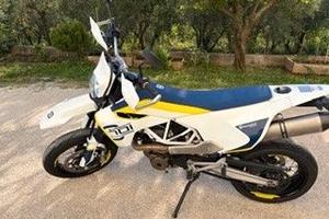 HUSQVARNA 701   super moto Anno 2019
