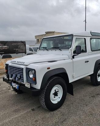LAND ROVER Defender 90 2.2 TD4 Station Wagon N1