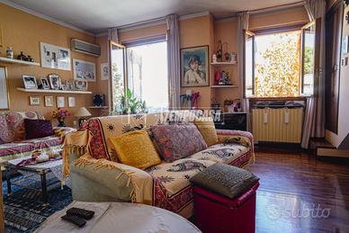 DUPLEX CON MANSARDA E GARAGE!!!