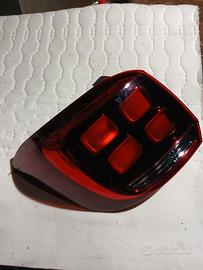 Faro posteriore sx Dacia stepway