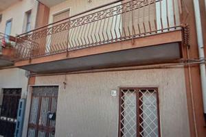 Casa indipendente su due livelli