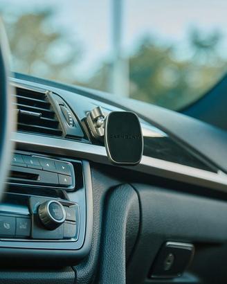Supporto cellulare magnetico per cruscotto auto