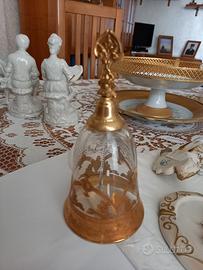 Campana in vetro con fregi dorati