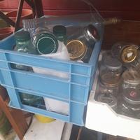 Bottiglie e vasi di vetro