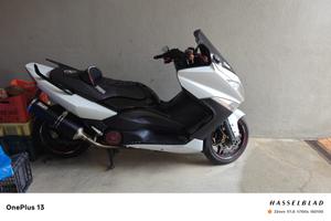 YAMAHA TMAX
