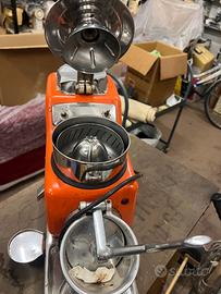 Tritaghiaccio e spremiagrumi professionale