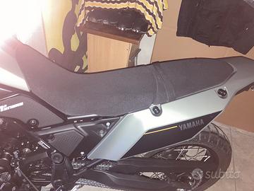 Tenere 700 sella e paramani