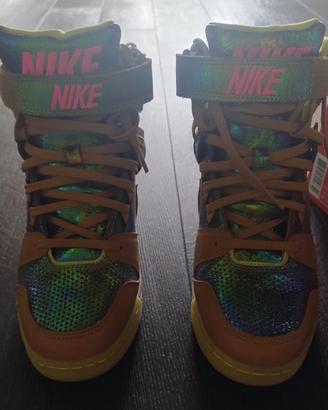 Nike Air Revolution 