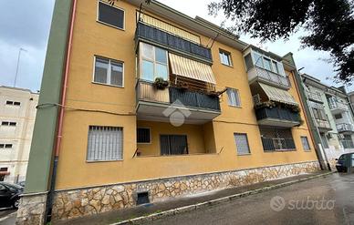 4 LOCALI A BARLETTA