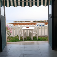 Bilocale c/ giardino fronte mare-a10mt dalla spiag