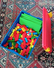 Scatola di dadi / mattoncini per costruzioni