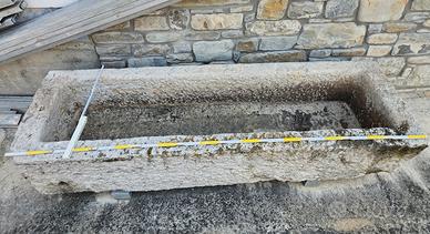 vasca in pietra antica