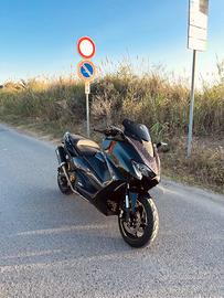 TMAX 560 TECH MAX