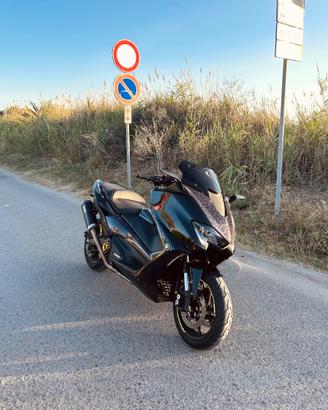 TMAX 560 TECH MAX