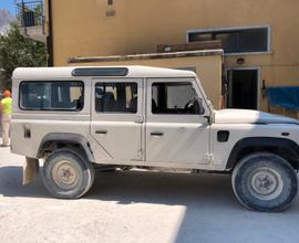 Land Rover Defender 110 2.4 TD4 Station Wagon