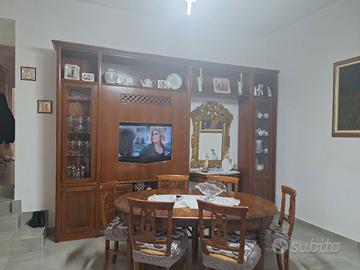  mobile sala con tavoli e 6 sedie