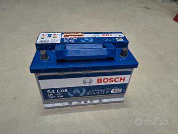 batteria auto bosh s4e08