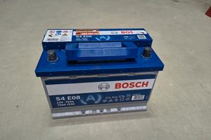 batteria auto bosh s4e08
