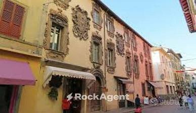 BORGO VAL DI TARO (PR) QUADRILOCALE CENTRALE CON T