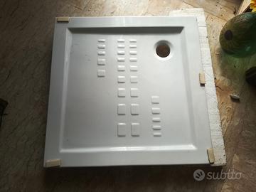 Piatto doccia Ito 90x90 h 5,5 + piletta