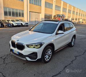 BMW X1 sDrive18d Advantage TETTO