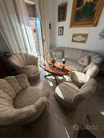 salotto d'epoca completo
