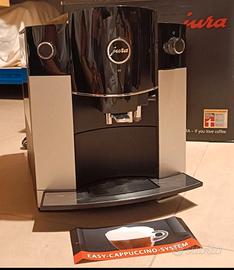 Jura Macchina da caffè automatica D6 platino