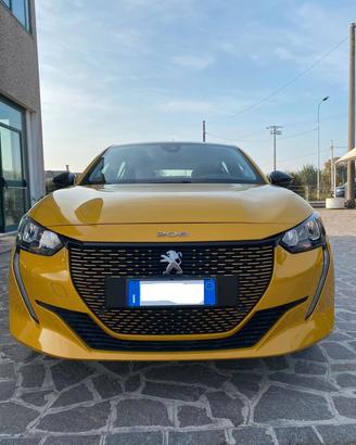 Peugeot e-208 5 Porte e-208 Active Pack 100kW
