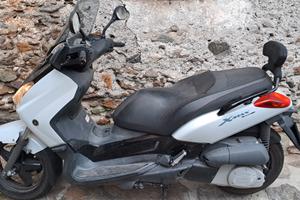 Yamaha X-Max 250 - 2011