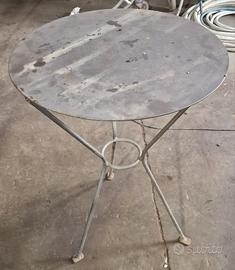 tavolino rustico da giardino 