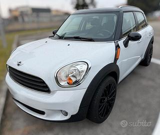 MINI Countryman Cooper D 2.0 Diesel 143CV Autom.