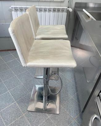 Sgabelli artigianali