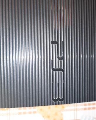 PlayStation 3 con tre giochi inclusi