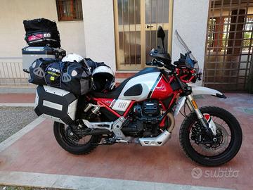 moto Guzzi 85TT evocative