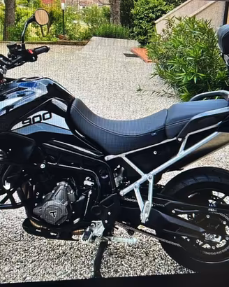 TRIUNPH  TIGER 900 GT