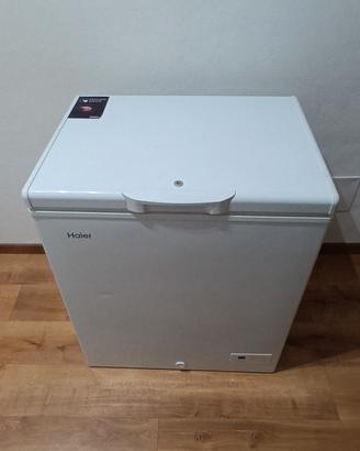 congelatore a pozzetto 146 L
