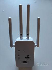 Ripetitore WiFi 300Mbps 4 antenne adattatore EU