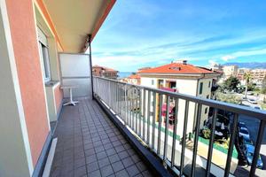 2 LOCALI A BORDIGHERA