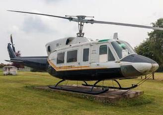 Elicottero AB 212 trasformato in stanza letto