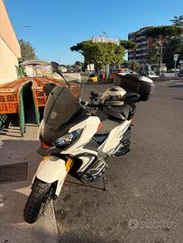 Pegeout xp 400 gt