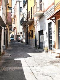 Semi-Indip con doppio ingresso zona Cibali